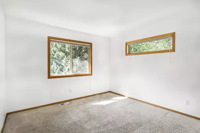 2863 NW Fairway Heights Drive, Bend, OR 97703 - Photo 27