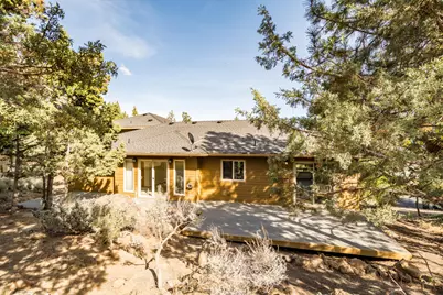 2863 NW Fairway Heights Drive, Bend, OR 97703 - Photo 35