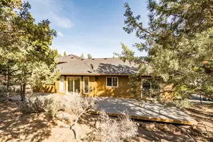 2863 NW Fairway Heights Dr, Bend, OR 97703 - Photo 35