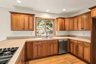 2863 NW Fairway Heights Dr, Bend, OR 97703 - Photo 17