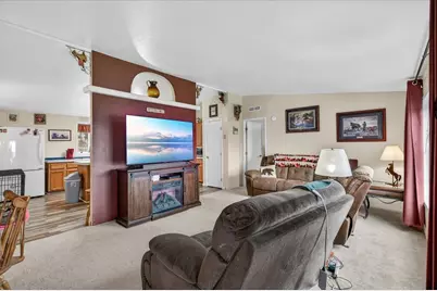 483 Wren Ridge Drive, Eagle Point, OR 97524 - Photo 1
