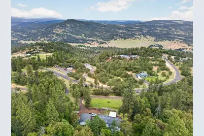 483 Wren Ridge Drive, Eagle Point, OR 97524 - Photo 31