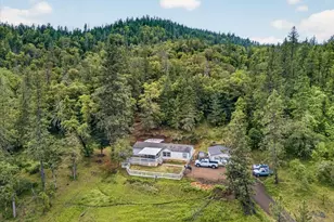 483 Wren Ridge Dr, Eagle Point, OR 97524 - Photo 29