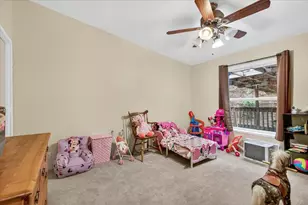 483 Wren Ridge Dr, Eagle Point, OR 97524 - Photo 15