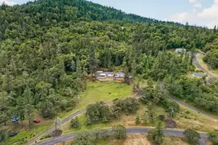 483 Wren Ridge Dr, Eagle Point, OR 97524 - Photo 25