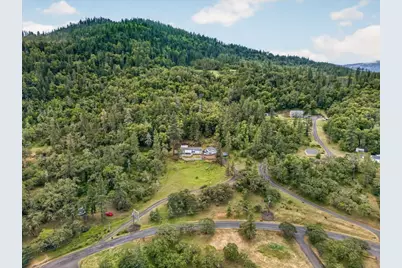 483 Wren Ridge Drive, Eagle Point, OR 97524 - Photo 27