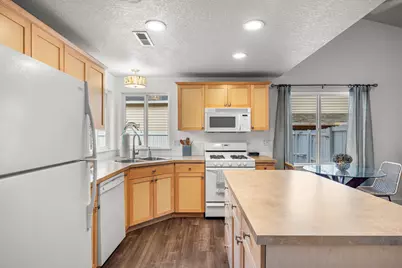 20612 Daisy Lane, Bend, OR 97702 - Photo 13