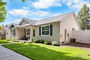 20612 Daisy Ln, Bend, OR 97702 - Photo 3