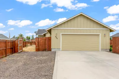 850 NW Quince Avenue, Redmond, OR 97756 - Photo 27