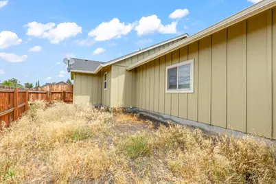 850 NW Quince Avenue, Redmond, OR 97756 - Photo 29