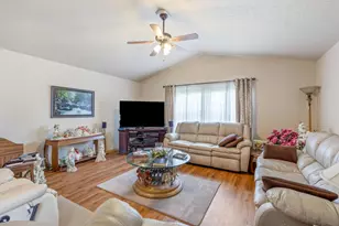 850 NW Quince Ave, Redmond, OR 97756 - Photo 5