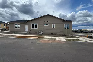 3910 SW 39th St, Redmond, OR 97756 - Photo 5