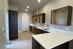 3910 SW 39th St, Redmond, OR 97756 - Photo 11