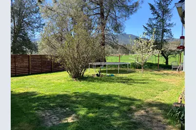8720 Highway 238, Jacksonville, OR 97530 - Photo 27