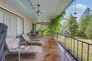 758 Summit Loop, Grants Pass, OR 97527 - Photo 11