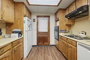 758 Summit Loop, Grants Pass, OR 97527 - Photo 27