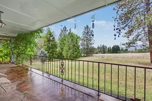 758 Summit Loop, Grants Pass, OR 97527 - Photo 13