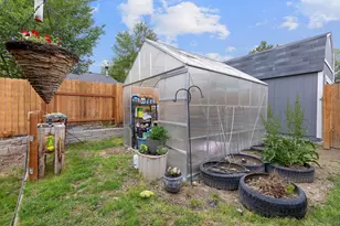 276 NE 10th St, Madras, OR 97741 - Photo 15
