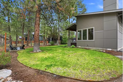 19536 E Campbell Road, Bend, OR 97702 - Photo 47