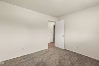 1950 NW Michelle Way, Grants Pass, OR 97526 - Photo 13