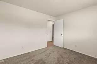 1950 NW Michelle Way, Grants Pass, OR 97526 - Photo 13