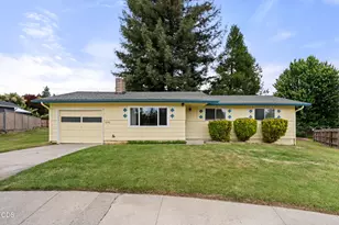 1950 NW Michelle Way, Grants Pass, OR 97526 - Photo 21