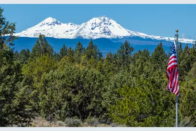 64145 Hunnell Road, Bend, OR 97703 - Photo 69