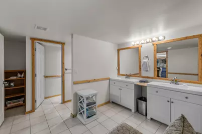 64145 Hunnell Road, Bend, OR 97703 - Photo 49