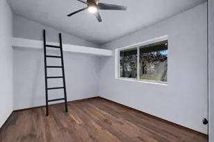 63425 Deschutes Market Rd, Bend, OR 97701 - Photo 17