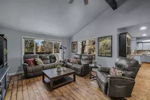 63425 Deschutes Market Rd, Bend, OR 97701 - Photo 7
