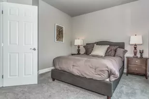 20560 Kira Dr, Bend, OR 97702 - Photo 17