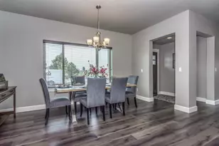 20560 Kira Dr, Bend, OR 97702 - Photo 11