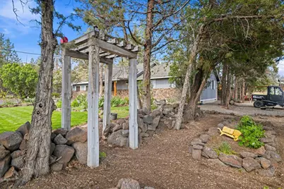 8516 NE 33rd Street, Terrebonne, OR 97760 - Photo 33