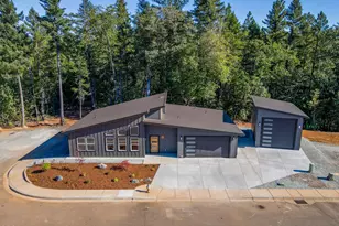 417 Rilynn Ln, Cave Junction, OR 97523 - Photo 33