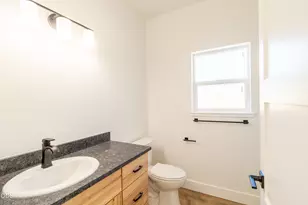 417 Rilynn Ln, Cave Junction, OR 97523 - Photo 17