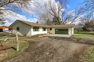 3522 Bellinger Ln, Medford, OR 97501 - Photo 3