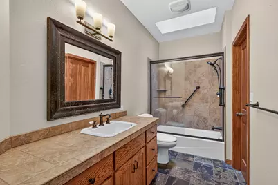 2365 Eastside Road, Jacksonville, OR 97530 - Photo 31