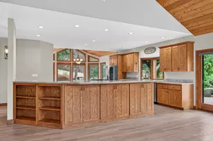 2365 Eastside Rd, Jacksonville, OR 97530 - Photo 19