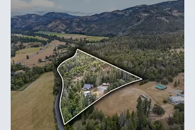 2365 Eastside Road, Jacksonville, OR 97530 - Photo 9