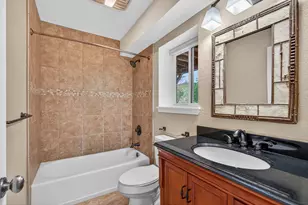 2365 Eastside Rd, Jacksonville, OR 97530 - Photo 39
