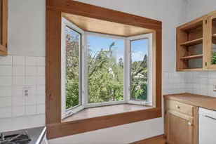 324 Liberty St, Ashland, OR 97520 - Photo 11