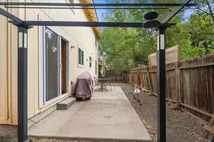 23 SE Benaiah Cir, Bend, OR 97702 - Photo 35
