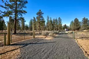 16443 Dea Dr, Bend, OR 97703 - Photo 13