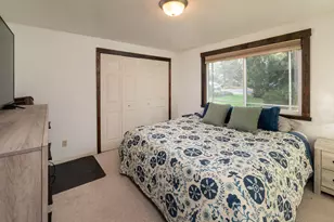 21025 Denning Dr, Bend, OR 97702 - Photo 17