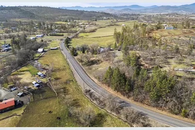 1305 Butte Falls Highway, Eagle Point, OR 97524 - Photo 39
