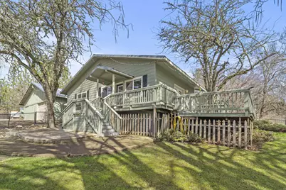 1305 Butte Falls Highway, Eagle Point, OR 97524 - Photo 3