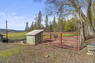 1305 Butte Falls Hwy, Eagle Point, OR 97524 - Photo 35