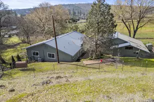 1305 Butte Falls Hwy, Eagle Point, OR 97524 - Photo 49