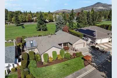 3153 Pepperwood Drive, Medford, OR 97504 - Photo 1