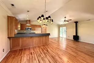 808 N Keene Way Dr, Medford, OR 97504 - Photo 3